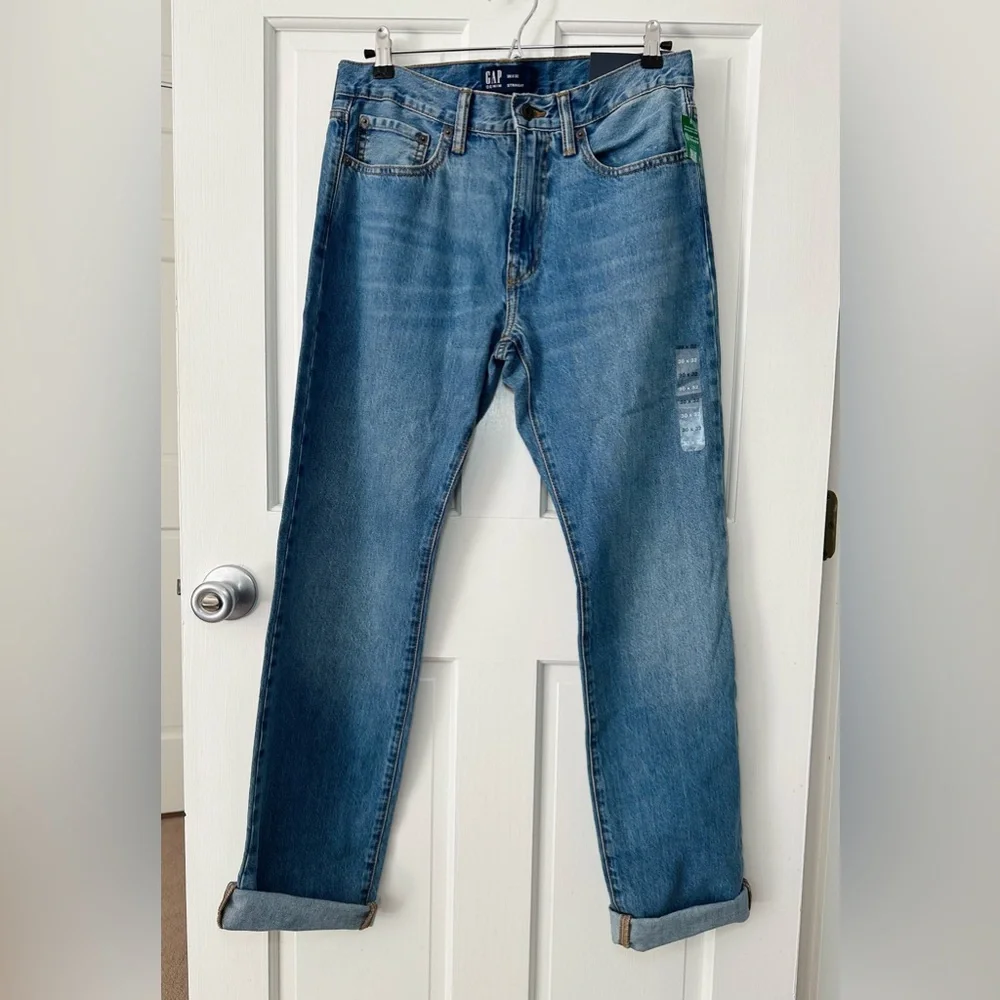 New! GAP Men's Classic Denim Mid-rise Straight Jeans 30x32